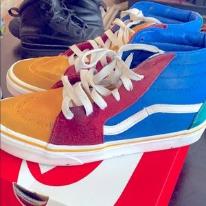 BOYS grade school Vans Sk8 Hi